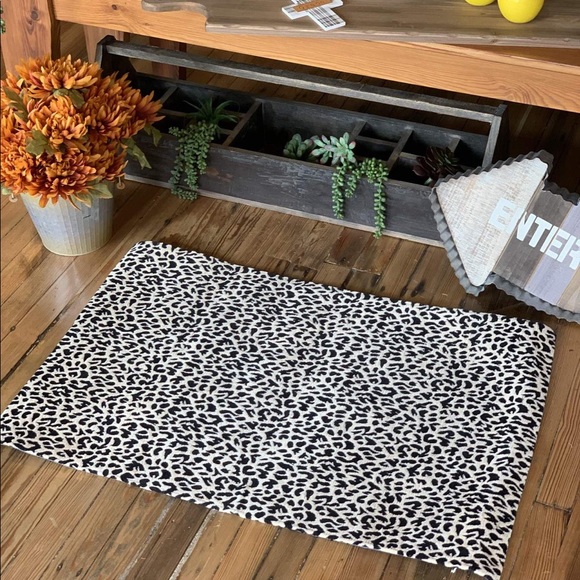 Infinity Raine Other - DAY DREAMING LEOPARD RUG- BLACK & WHITE